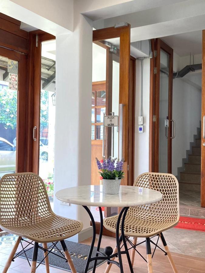 Valentier Cafe And Hotel Chiang Mai Exterior foto